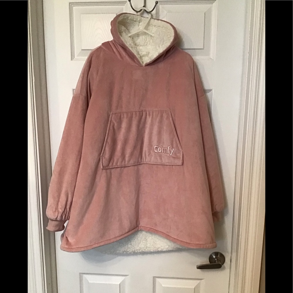 One Size The Comfy Hoodie NWT